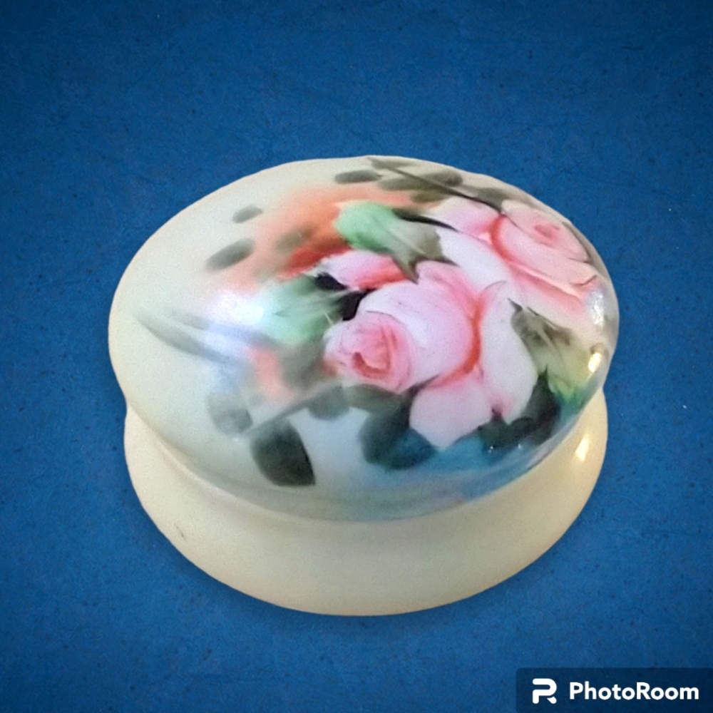 Antique‎ Limoges China Small Trinket Dresser Box Pink Roses French Porcelain